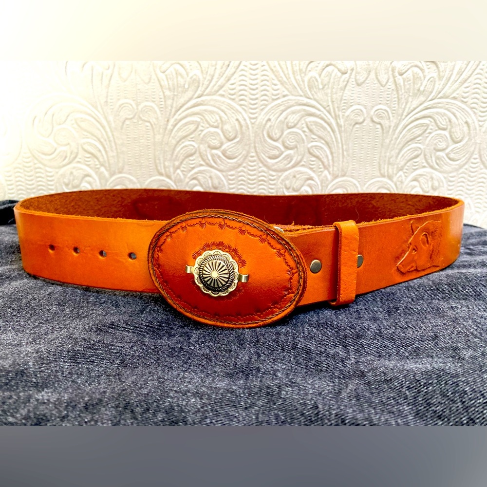 Vintage Southwestern Hand Tooled Leather Belt Wildlife Theme Hand Made Buckle